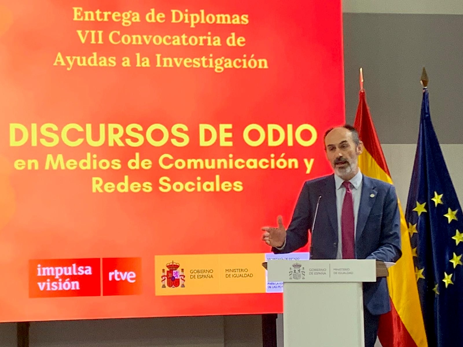 La UHU recibe el primer premio nacional de investigación de Televisión Española (RTVE) en Madrid