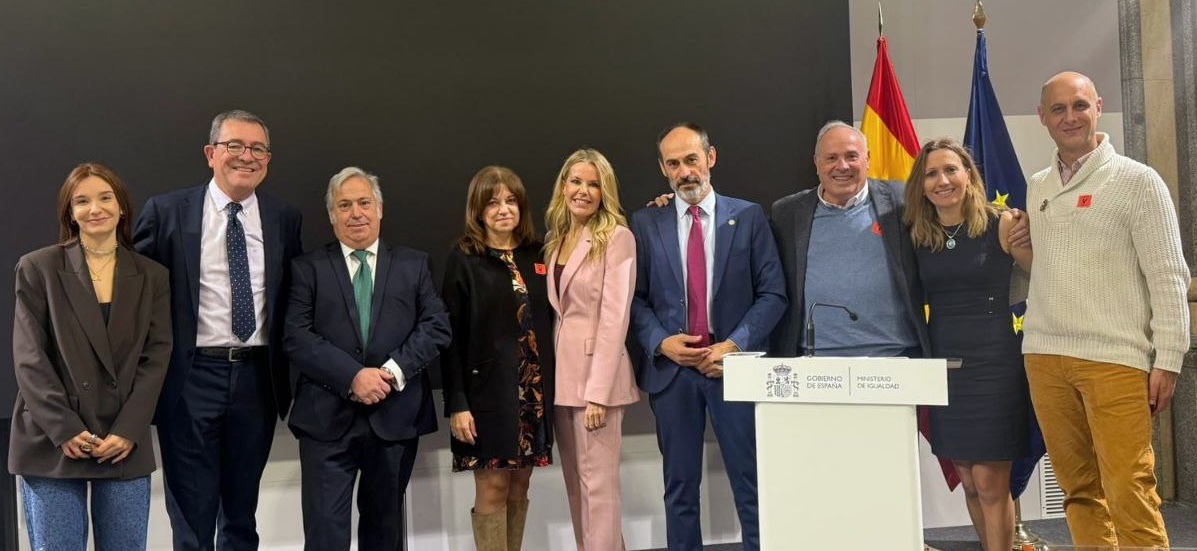 La UHU recibe el primer premio nacional de investigación de Televisión Española (RTVE) en Madrid