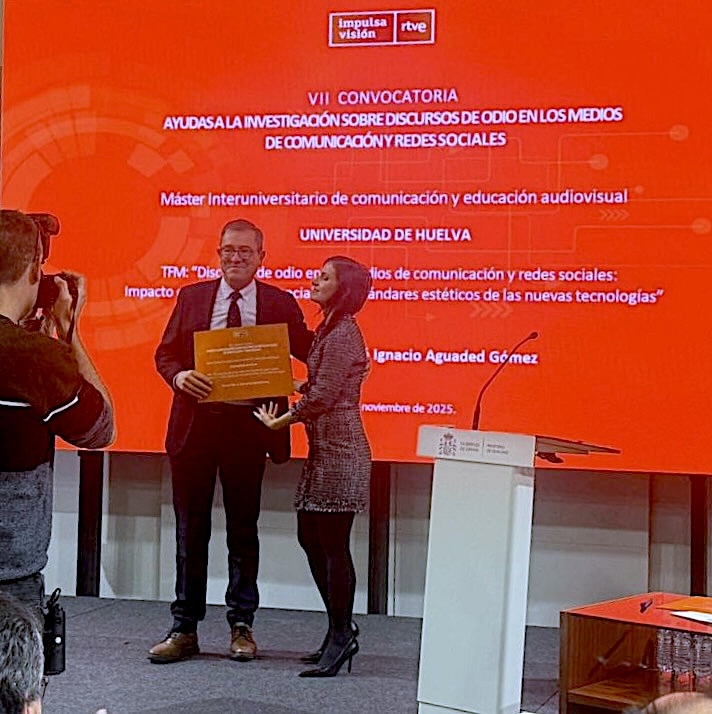 La UHU recibe el primer premio nacional de investigación de Televisión Española (RTVE) en Madrid