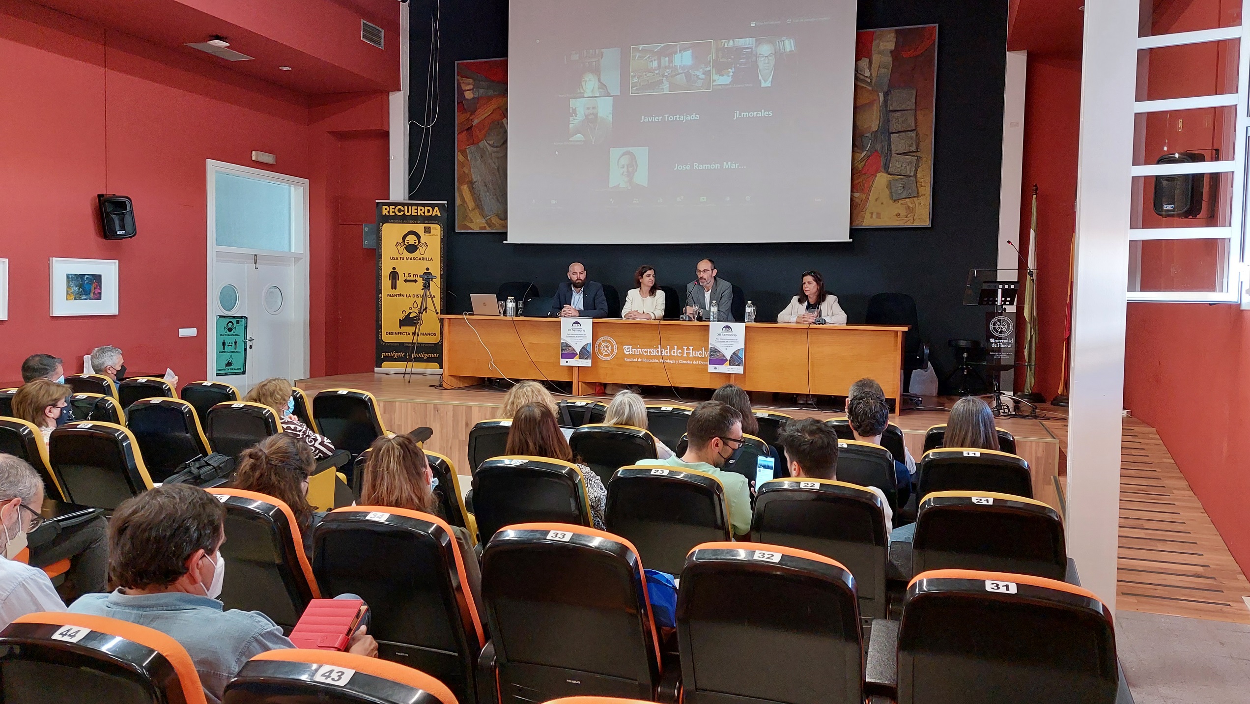 Fotografía de los ponentes del seminario