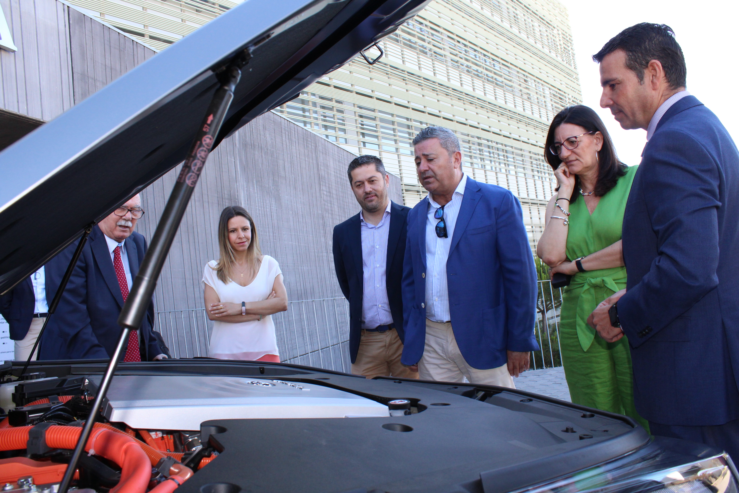 Fotografía del motor del coche