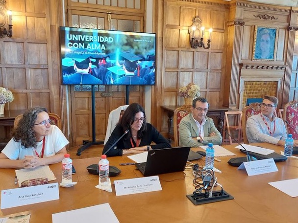 Maria Antonia Peña en la UIMP Santander