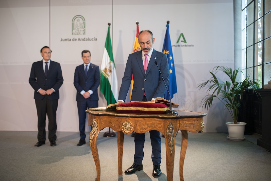 José Rodríguez Quintero toma posesión en San Telmo como rector de la Universidad de Huelva
