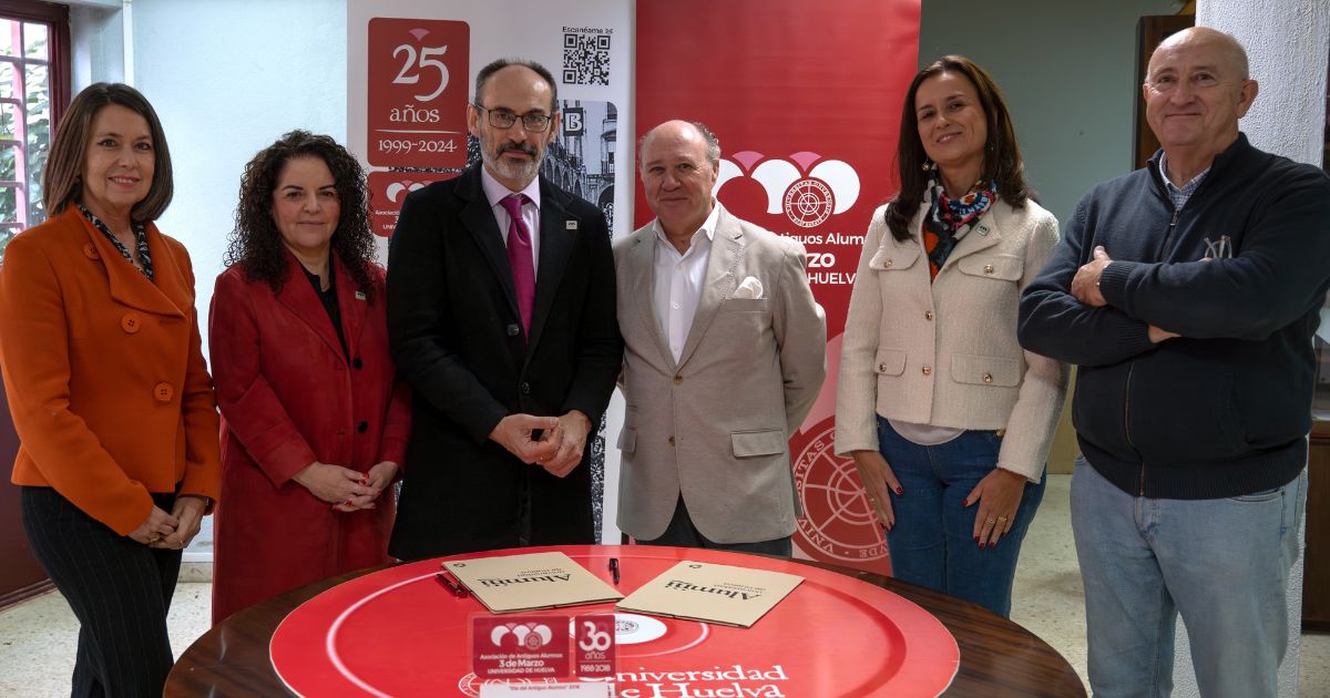 La Universidad de Huelva y la Asociación de antiguos alumnos "3 de marzo" firman un convenio para impulsar actividades sociales, culturales y educativas