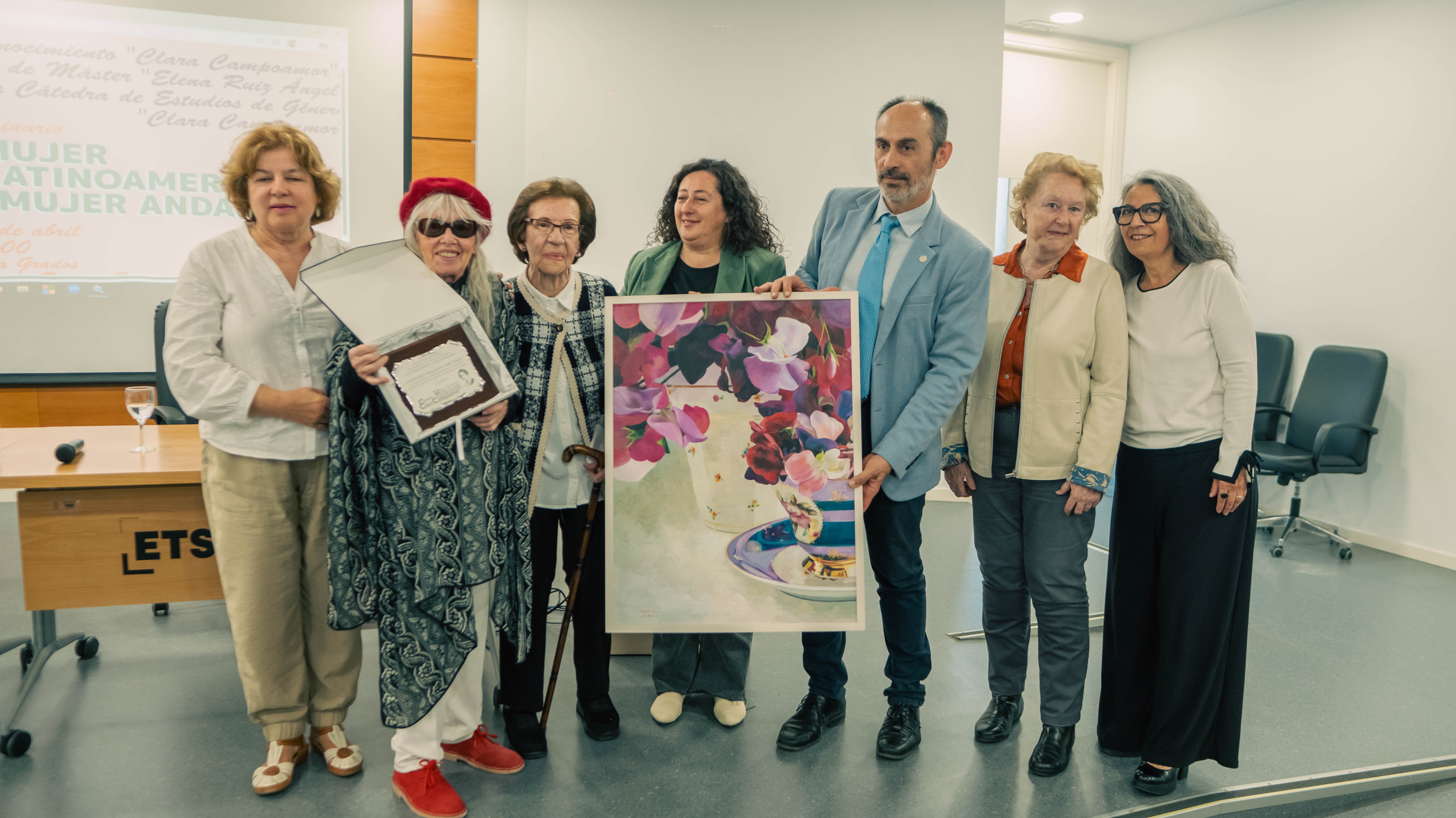 🎓✨ La Universidad de Huelva apuesta por la igualdad y la investigación feminista