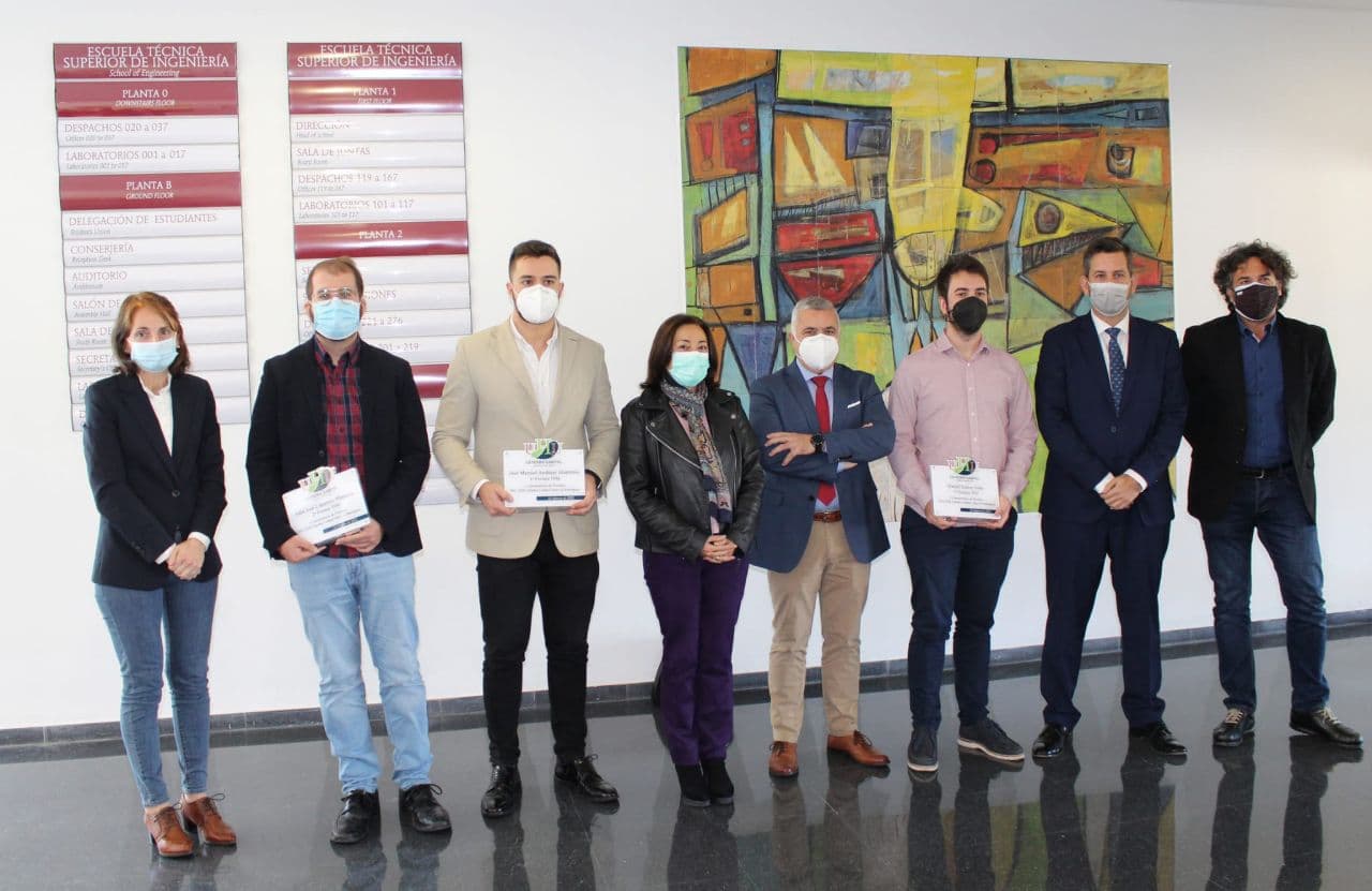 Investigadores junto a miembros de la Cátedra Gabitel de Hidrógeno