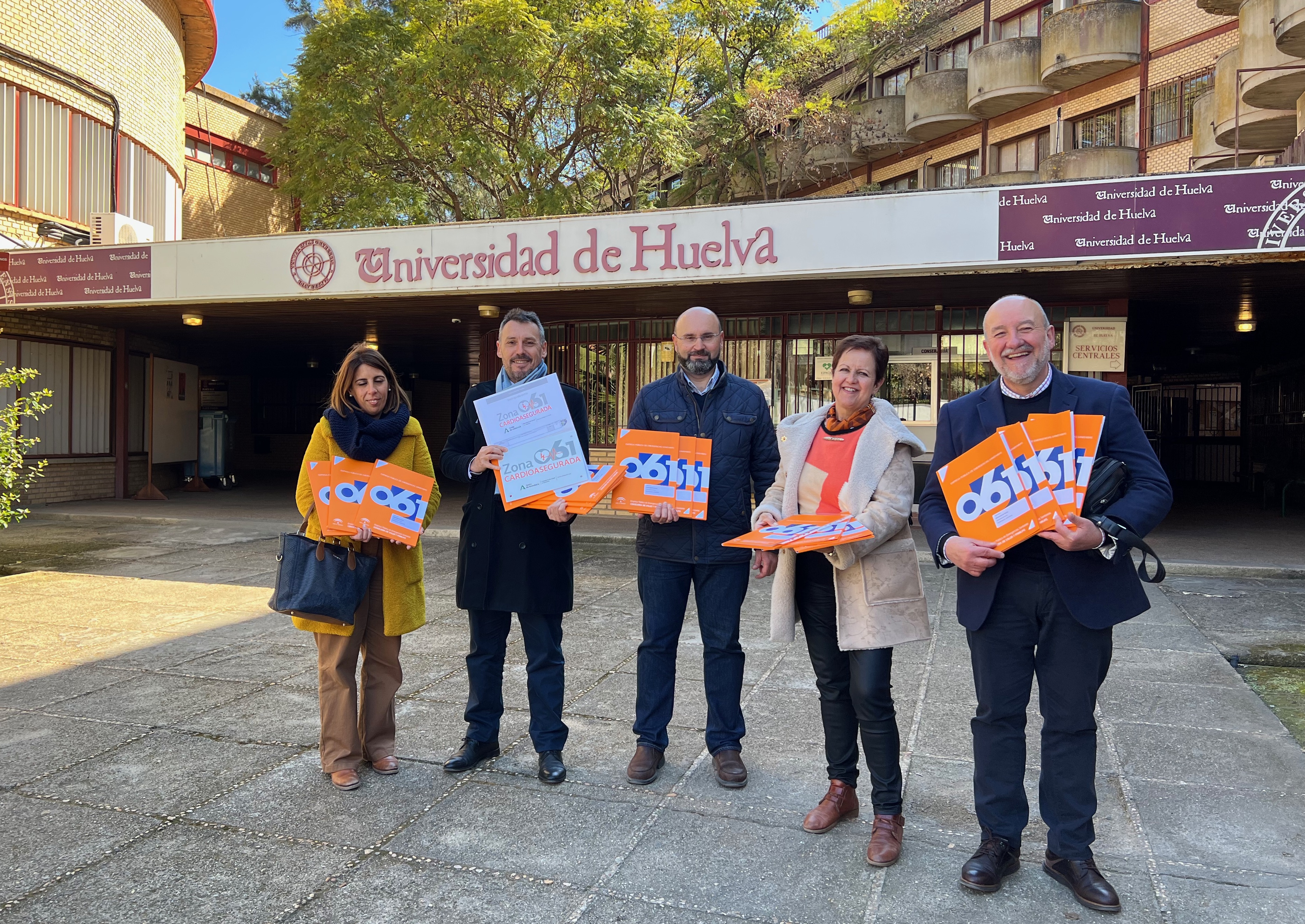 Entrega de los distintivos