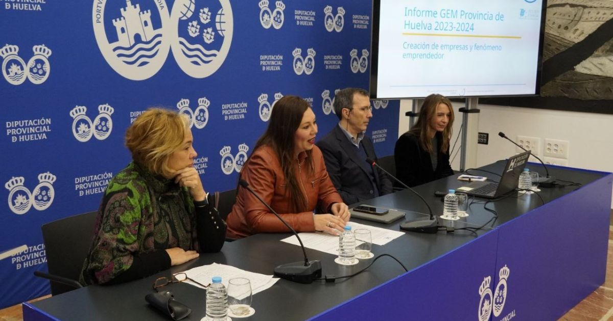 La UHU y la Diputación presentan el primer informe GEM que analiza el emprendimiento en la provincia