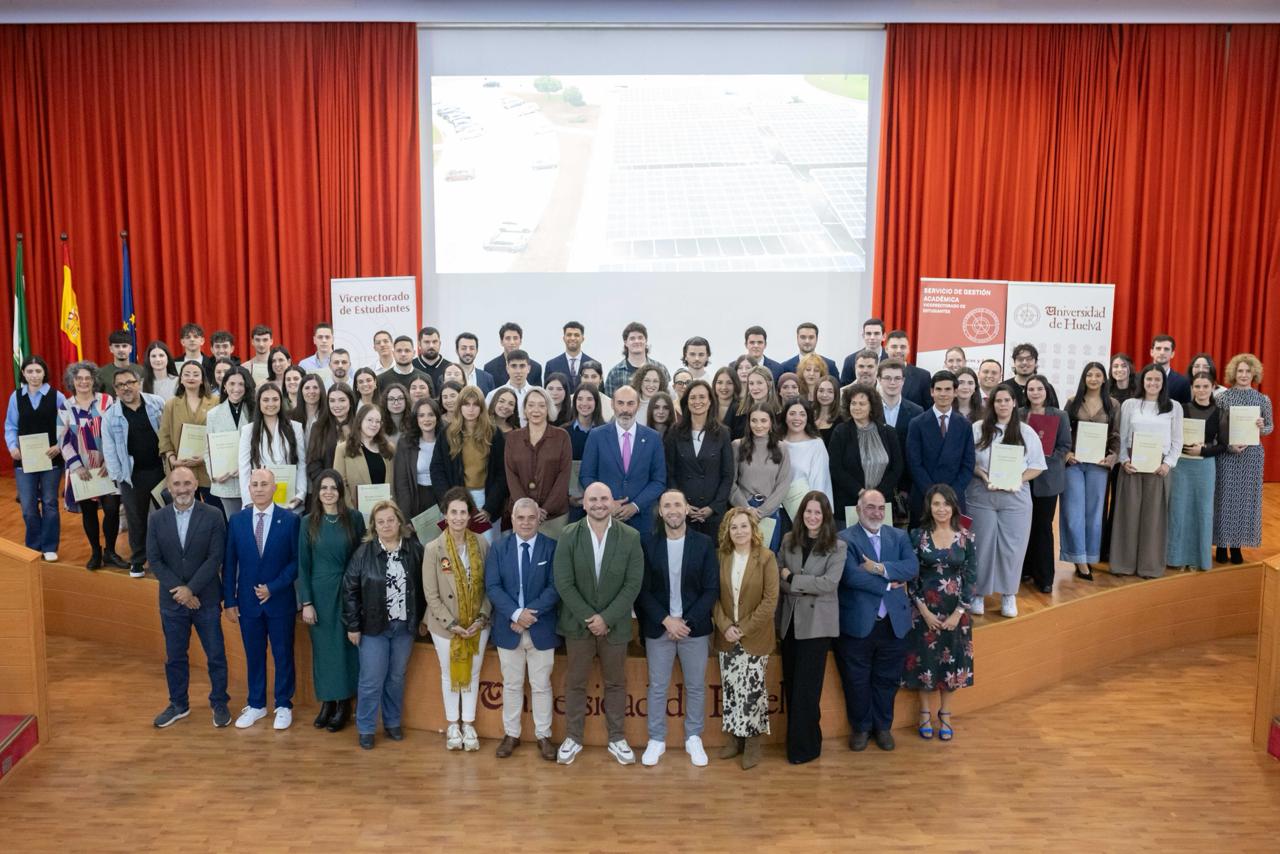 La Universidad de Huelva visibiliza el esfuerzo y la dedicación de su estudiantado
